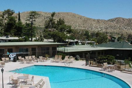 Travelodge Inn & Suites By Wyndham Yucca Valley/Joshua Tree Zewnętrze zdjęcie